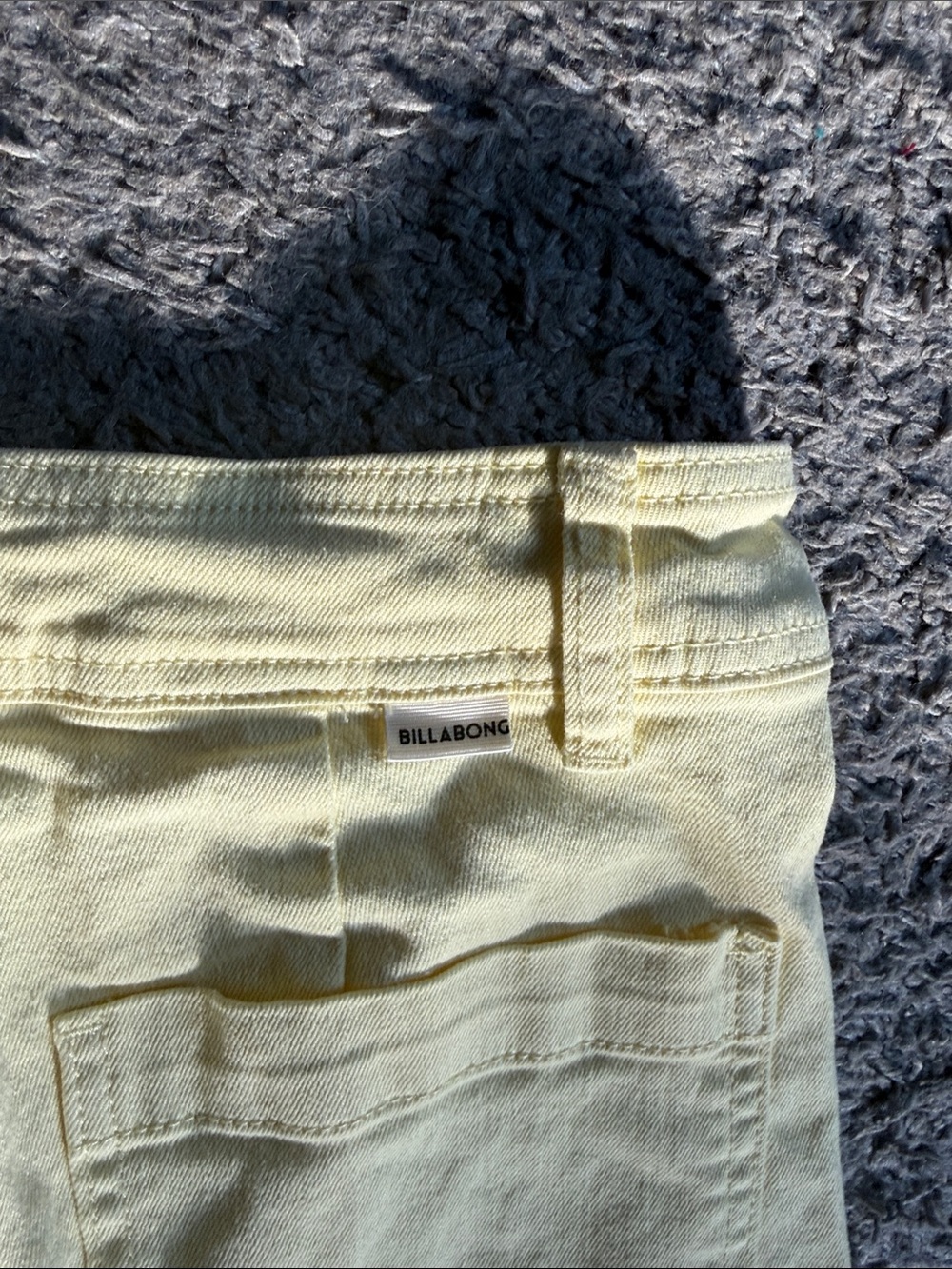 Billabong free fall High-Rise Wide-Leg Jeans in Pale Yellow 26 raw hem - Picture 6 of 8